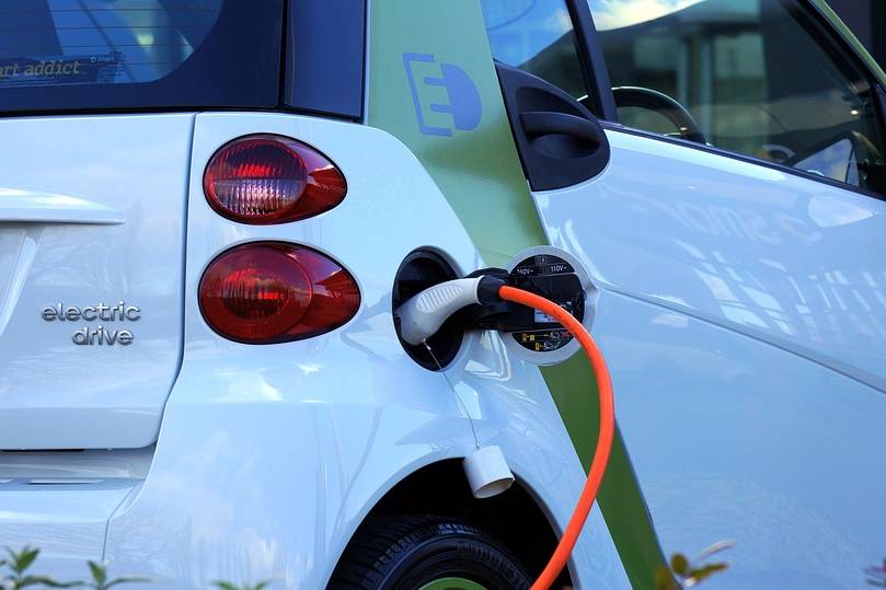 Los vehículos eléctricos e híbridos ya representan 4.5% de las ventas totales