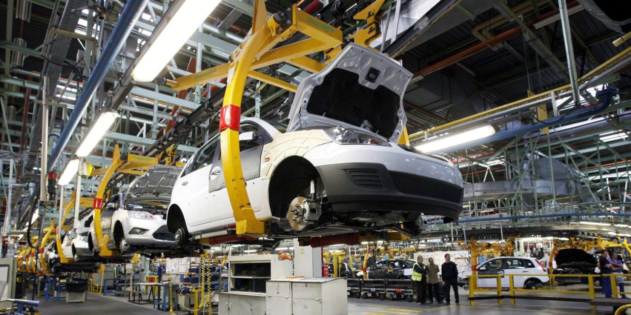 Industria automotriz con un desempeño a todo motor