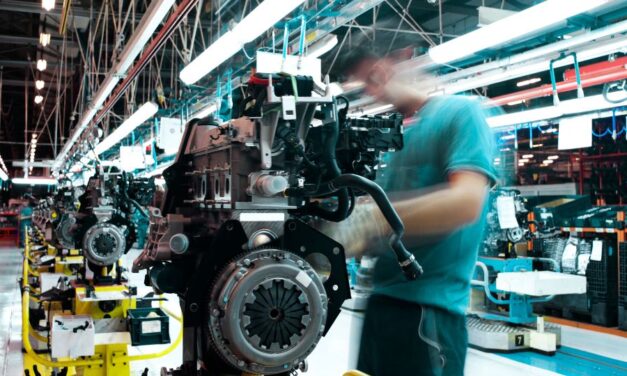 Industria de autopartes hace frente a huelga automotriz en EU