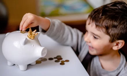 3 juegos para enseñar sobre dinero a los niños