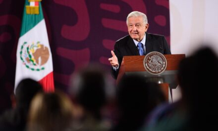 López Obrador se despide “contento” en su última mañanera