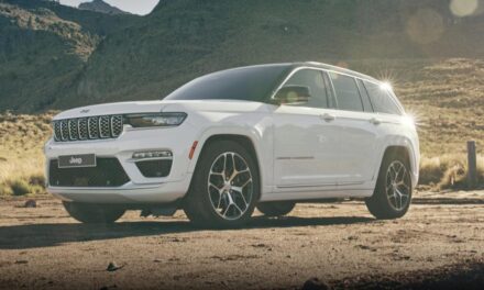 Las Jeep Cherokee se fabricarán con luz solar en México