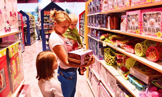 Adquiere juguetes seguros para el Día del Niño