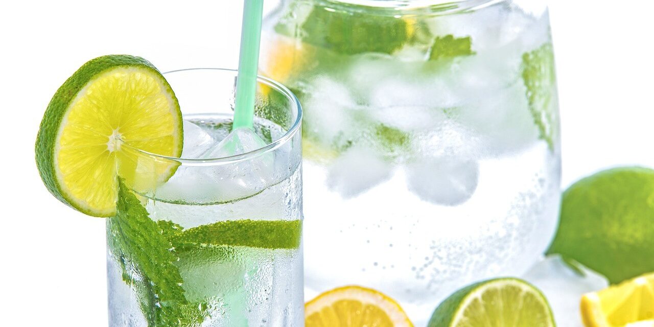 Para una mente clara, tomar agua es clave