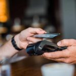 Usar tu tarjeta con el sistema “sin contacto” te previene de fraudes