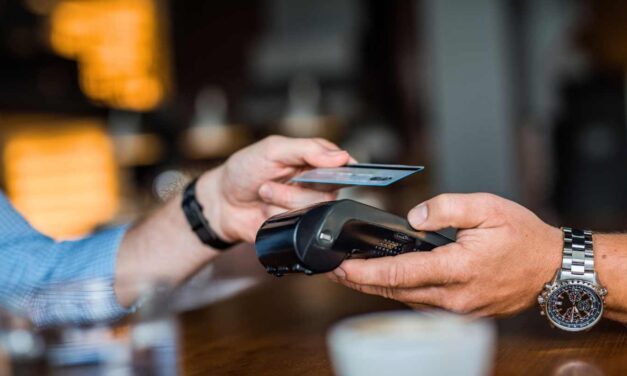 Usar tu tarjeta con el sistema “sin contacto” te previene de fraudes