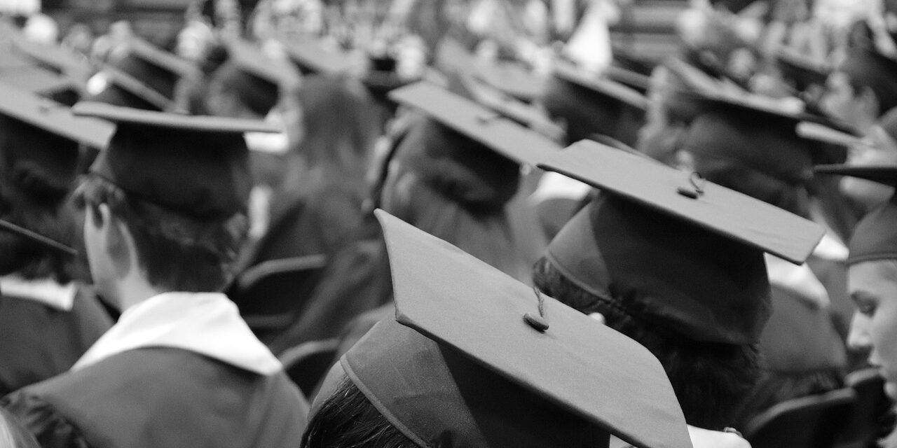 Graduaciones serán 19% más caras