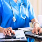 Se eleva el gasto en salud en los hogares