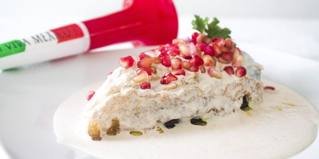 ¿Quieres preparar chiles en nogada? Esto cuestan los ingredientes