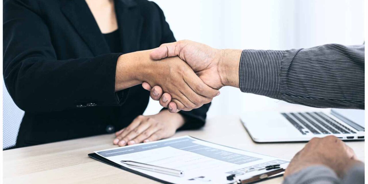 Búsqueda de empleo se digitaliza: 8 de cada 10 candidatos usan apps