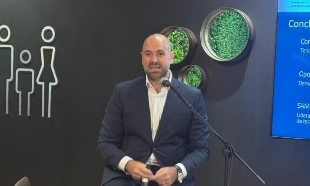 Ahorradores se convierten en inversionistas gracias a fortaleza económica