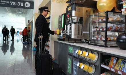 Oxxo aterriza en la Terminal 2 del AICM
