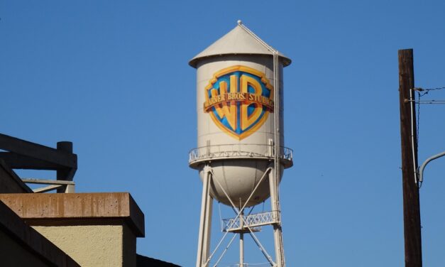 Pelea por Warner Bros la llevó a valer 73 mil 180 mdd