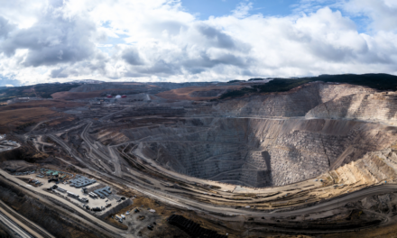 Larrea busca cobre y molibdeno en Baja California