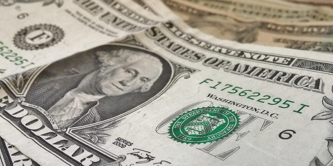 Remesas se desploman 4.5% en 2025