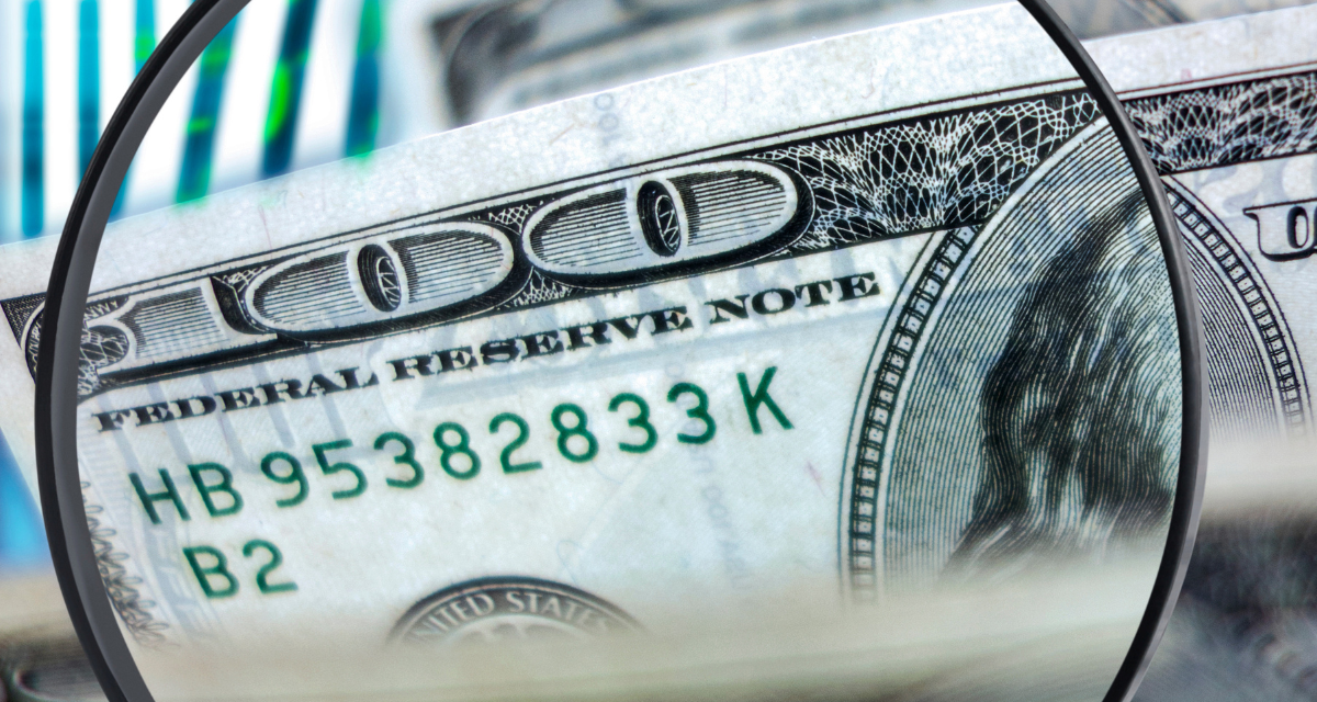 Dólar gana terreno frente al peso mexicano