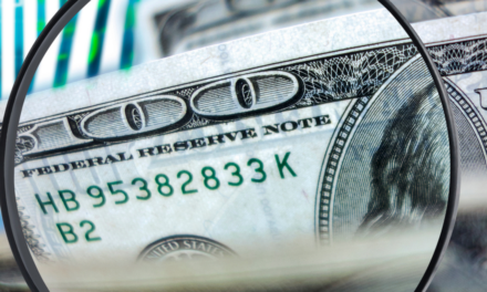 Dólar gana terreno frente al peso mexicano