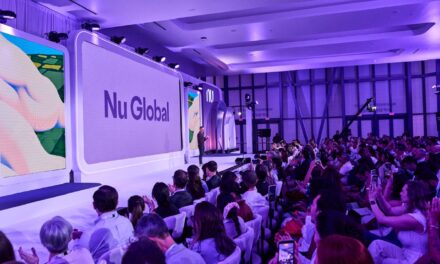 Nu irrumpe en EU y lanza cuenta global para 35 países