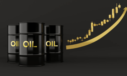 Brent se sostiene arriba de 100 dólares pese a mayor oferta
