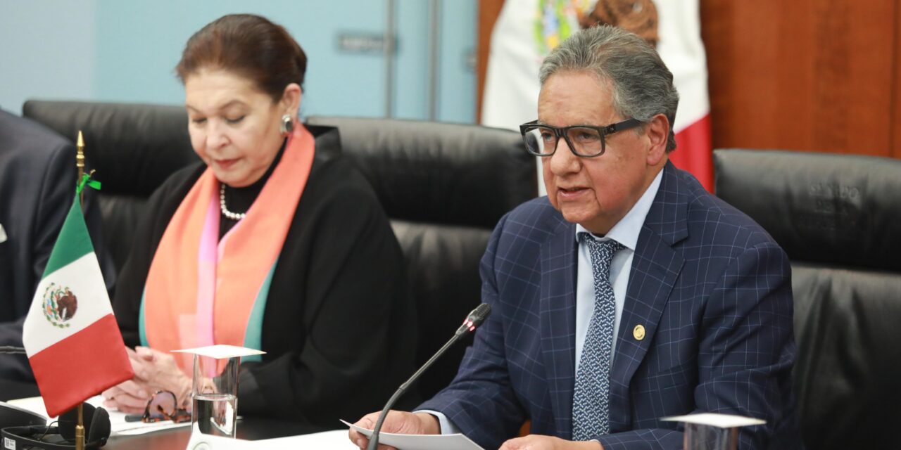 Higinio Martínez urge reactivar interparlamentarias con EU, Canadá y Cuba